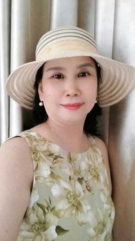 Bạn Nữ Hoa Nguyen Ở góa 64 tuổi Tìm bạn bè mới ở Biên Hòa, Đồng Nai