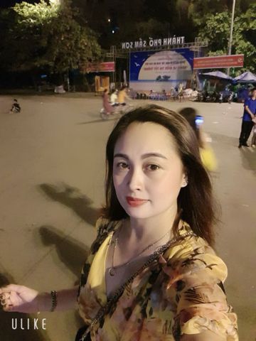 Bạn Nữ Hồng tú Ly dị 38 tuổi Tìm người yêu lâu dài ở Lạc Thủy, Hòa Bình