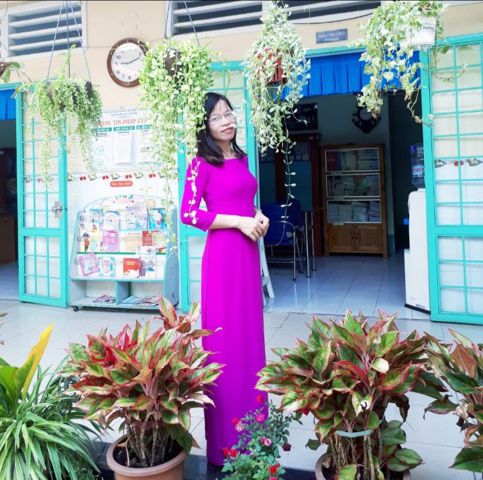 Bạn Nữ Tím lưu ly Độc thân 41 tuổi Tìm bạn bè mới ở Quận 3, TP Hồ Chí Minh
